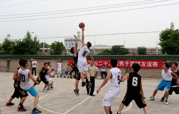 2015年5月28日，壹定发电缆与二十八所举行篮球友谊赛